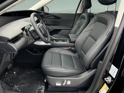 New 2026 Lincoln Nautilus Premier w/ Equipment Group 102A AWD/4WD image 19