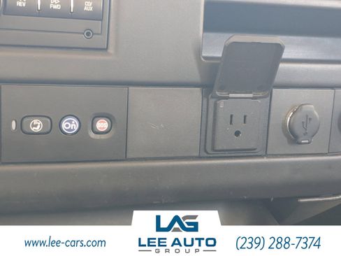 Used 2017 Chevrolet Express 3500 LT w/ LT Preferred Equipment Group image 17