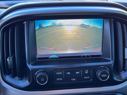 Used 2018 Chevrolet Colorado LT w/ LT Convenience Package image 20