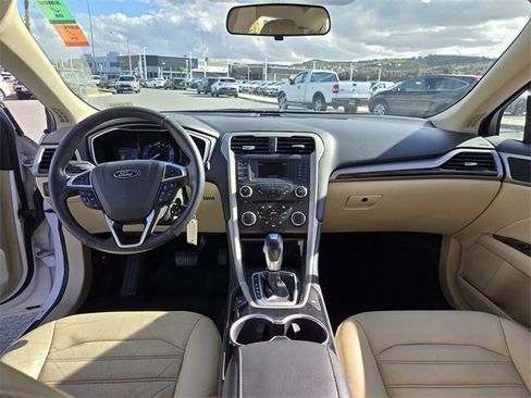 Used 2016 Ford Fusion SE w/ Equipment Group 502A image 16