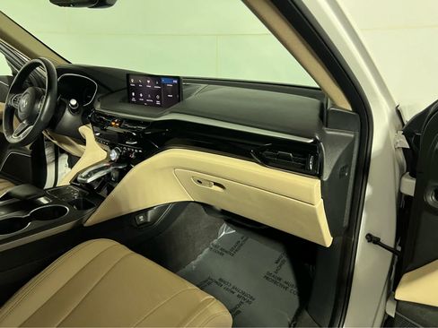Used 2023 Acura MDX w/ Technology Package AWD/4WD image 32