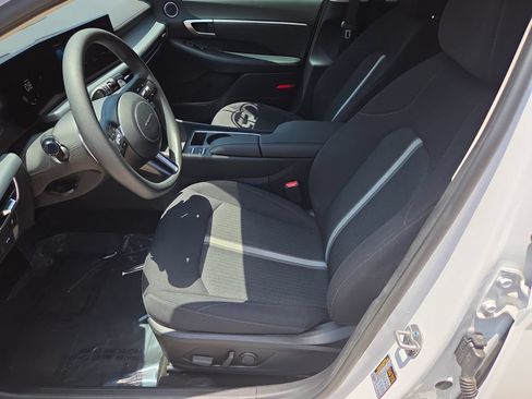 Used 2025 Hyundai Sonata SEL FWD image 10