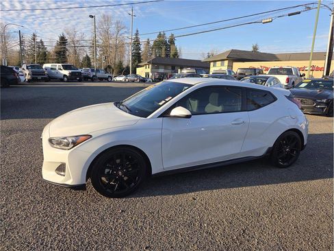 Used 2019 Hyundai Veloster Turbo R-Spec image 4