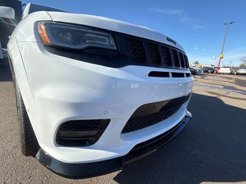 Used 2020 Jeep Grand Cherokee SRT image 9