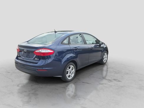 Used 2016 Ford Fiesta SE w/ Cold Weather Package FWD image 8