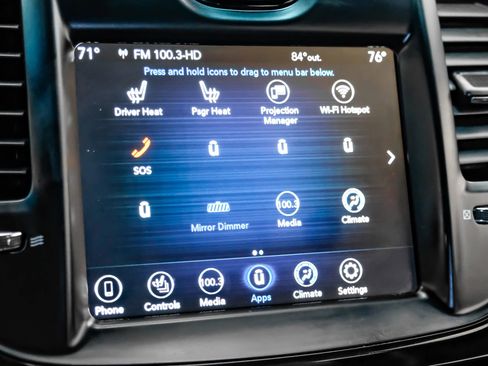Used 2018 Chrysler 300 S AWD/4WD image 27