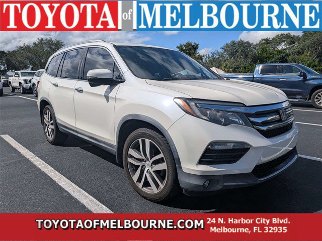 Used 2017 Honda Pilot Touring image 1