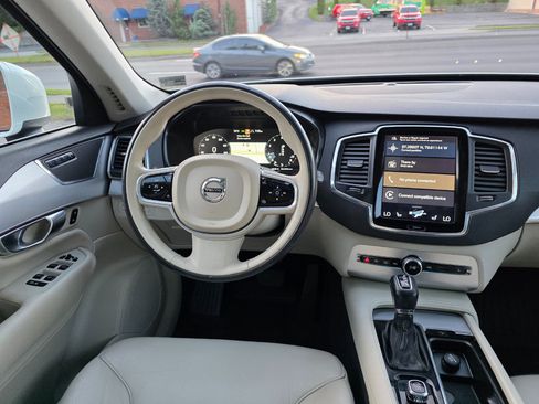 Used 2018 Volvo XC90 T6 Momentum w/ Convenience Package image 21