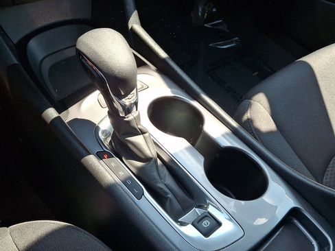 Used 2023 Chevrolet Malibu LS FWD image 14