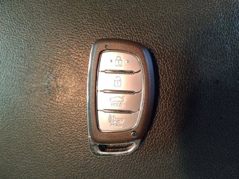 Used 2019 Hyundai Elantra Value Edition w/ Cargo Package FWD image 32