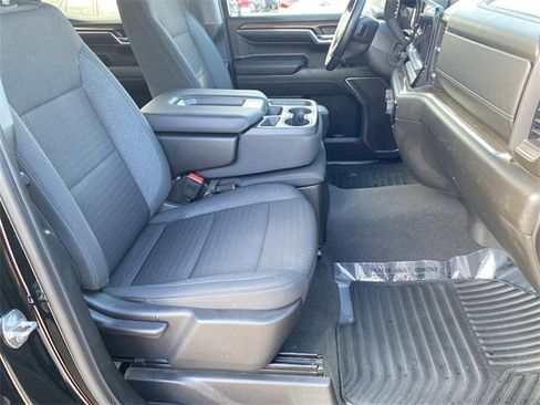 Used 2024 Chevrolet Silverado 1500 LT image 24