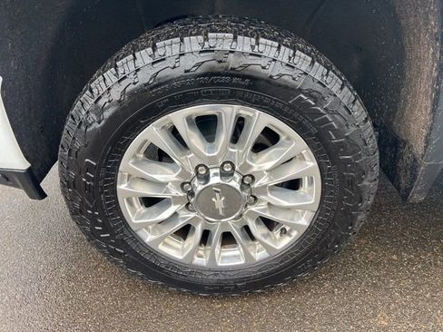 Used 2020 Chevrolet Silverado 3500 High Country w/ Z71 Off-Road Package image 10