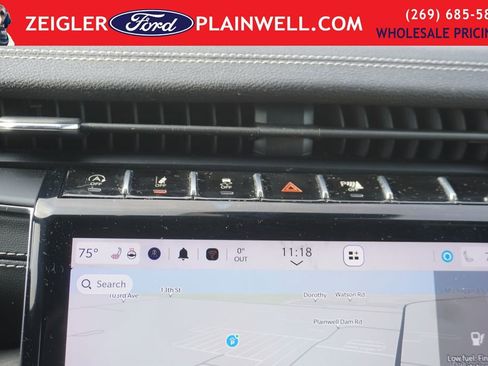 Used 2024 Jeep Grand Cherokee Limited image 23