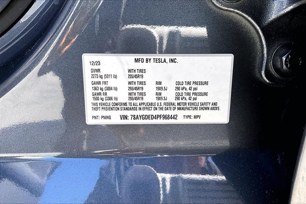 Used 2023 Tesla Model Y 2WD image 17