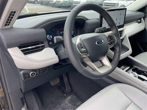 New 2025 Ford Explorer Active w/ Active Comfort Package image 14