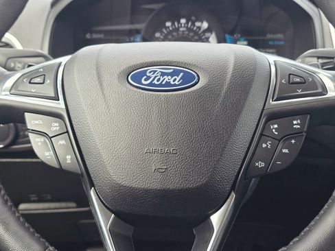 Used 2022 Ford Edge SEL w/ Convenience Package AWD/4WD image 17