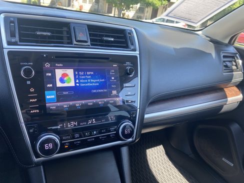 Used 2019 Subaru Outback 3.6R Limited w/ Popular Package #2 AWD/4WD image 13