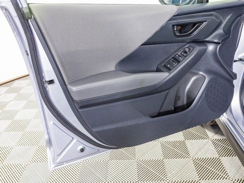 Used 2025 Subaru Crosstrek 2.0i Premium image 16