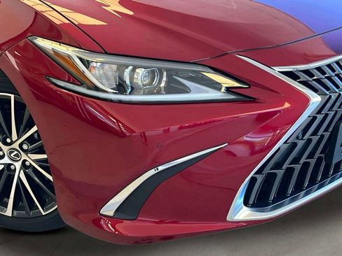 Used 2025 Lexus ES 350 w/ Premium Package image 37