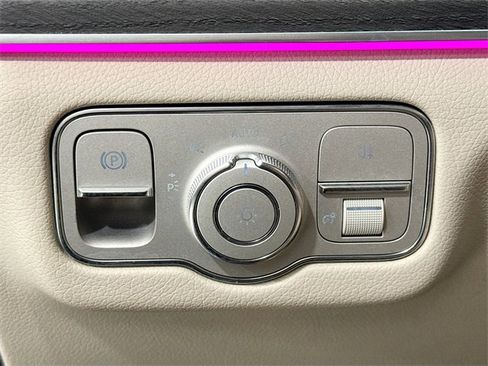 Used 2021 Mercedes-Benz GLS 450 4MATIC image 10