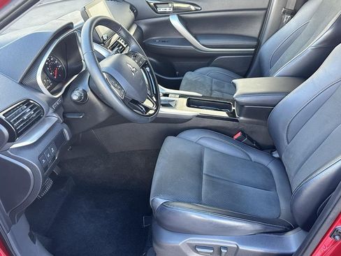 Used 2025 Mitsubishi Eclipse Cross SE image 6