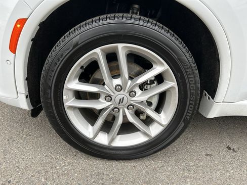 Used 2025 Dodge Durango GT image 9