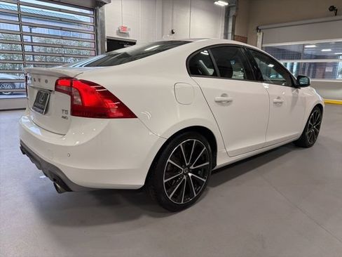 Used 2018 Volvo S60 T5 Dynamic w/ Vision Package AWD/4WD image 7