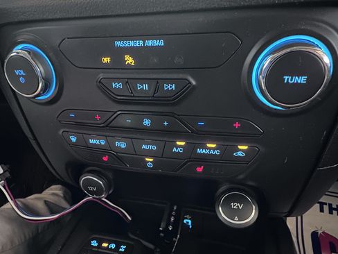 Used 2019 Ford Ranger XLT w/ Equipment Group 302A Luxury AWD/4WD image 52