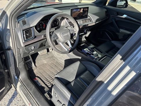 Used 2021 Audi SQ5 Premium Plus w/ Premium Plus Package image 8
