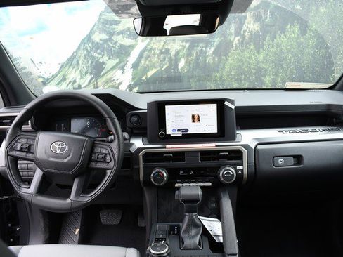 New 2025 Toyota Tacoma SR5 image 9