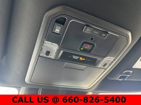 Used 2025 Toyota Tundra Limited image 21