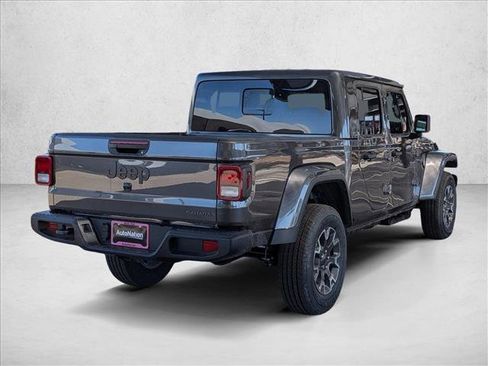 New 2026 Jeep Gladiator Sahara image 2