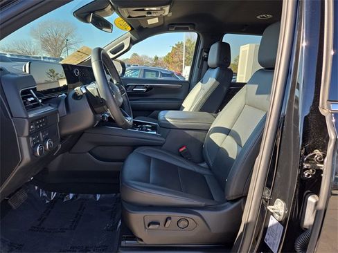 Used 2025 Chevrolet Tahoe LT image 10