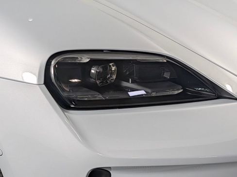 New 2026 Porsche Taycan AWD/4WD image 15