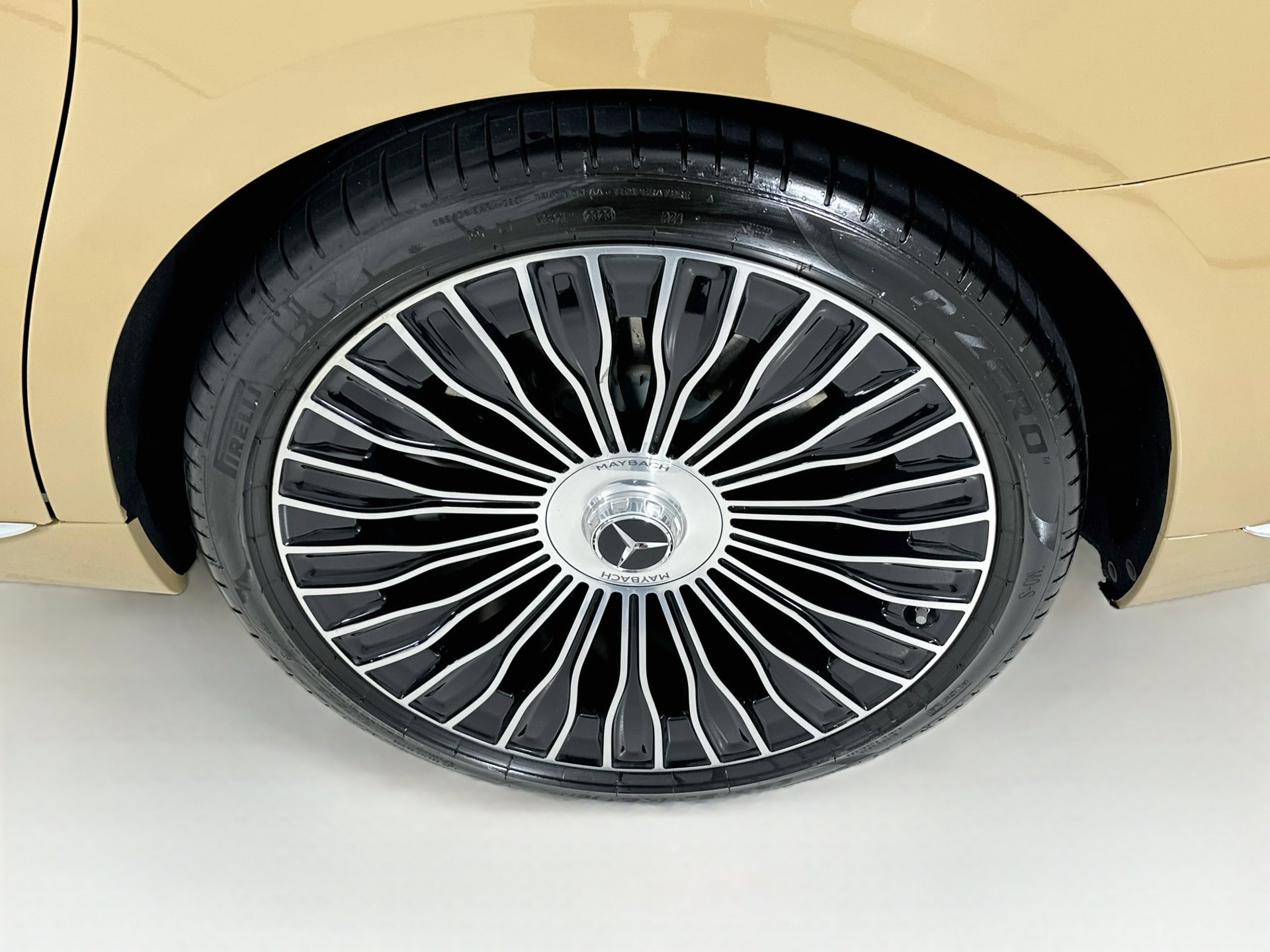 Certified 2023 Mercedes-Benz Maybach S 680 4MATIC image 35
