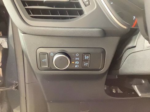 Used 2022 Ford Escape SE w/ SE Sport Appearance Package image 19