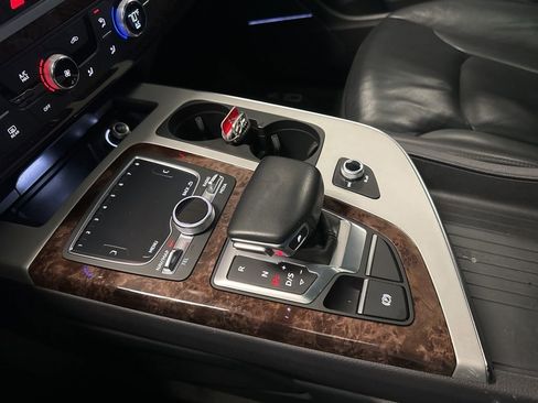 Used 2019 Audi Q7 2.0T Premium Plus w/ Premium Plus Package image 11