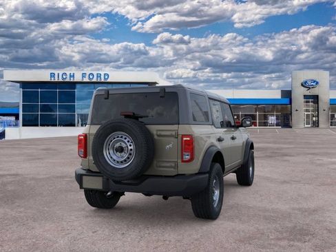 New 2026 Ford Bronco 4-Door AWD/4WD image 8