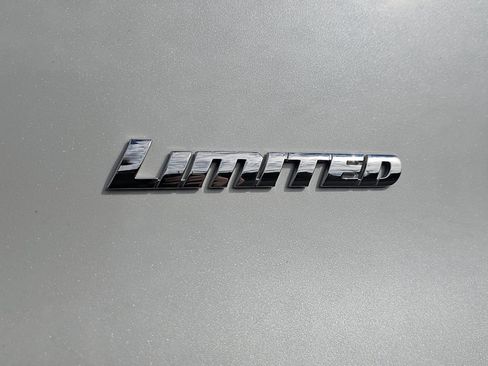 Used 2021 Toyota 4Runner Limited AWD/4WD image 20