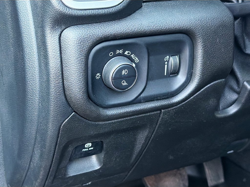 Used 2022 RAM 1500 Big Horn AWD/4WD image 10