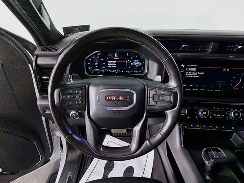 Used 2024 GMC Sierra 1500 AT4 w/ Technology Package AWD/4WD image 11