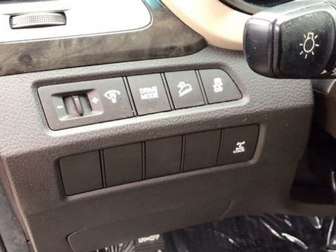 Used 2017 Hyundai Santa Fe Sport image 18