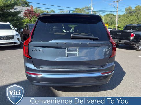 New 2026 Volvo XC90 B6 Plus w/ Protection Package Premier image 7