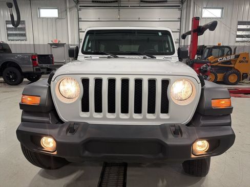 Used 2021 Jeep Wrangler Unlimited Sport w/ Technology Group AWD/4WD image 13