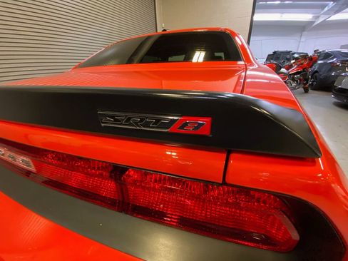 Used 2009 Dodge Challenger SRT8 w/ SRT Option Group II image 16
