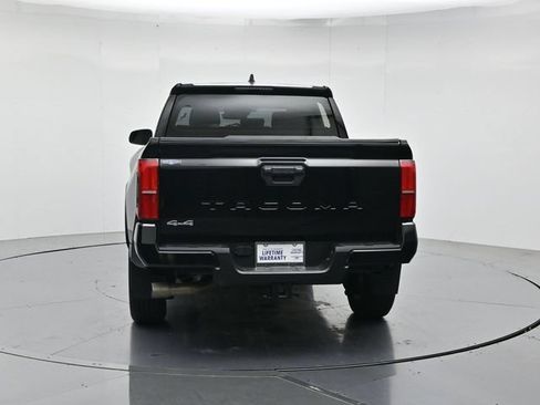 Used 2024 Toyota Tacoma SR5 AWD/4WD image 9