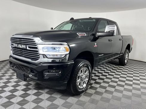 Used 2024 RAM 2500 Laramie w/ Safety Group AWD/4WD image 6