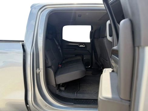 Used 2024 Chevrolet Silverado 1500 LT AWD/4WD image 29