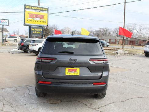 Used 2024 Jeep Grand Cherokee L Laredo image 6