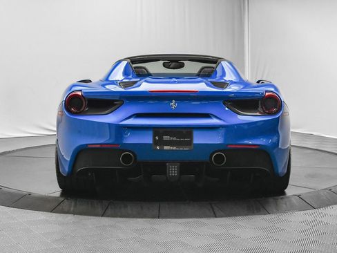 Used 2018 Ferrari 488 Spider image 7